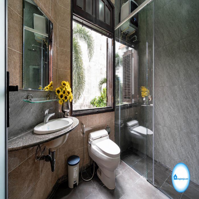 BALCONY- GARDEN- 2 BR, 10 MINS TO AIRPORT, NEAR D1, D3…IN HCMC - 2
