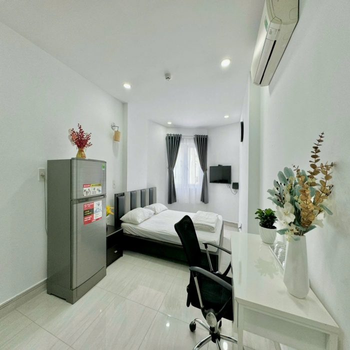 A NICE STUDIO, 9 MINS TO AIRPORT, TAN BINH DIST., HCMC - 3