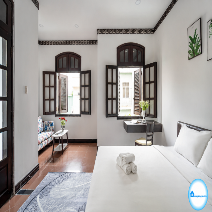 BALCONY- GARDEN- 2 BR, 10 MINS TO AIRPORT, NEAR D1, D3…IN HCMC - 4