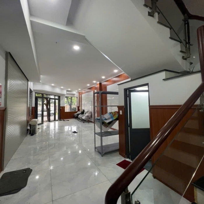 STREET FRONT - CORNER LOT | STUNNING HOUSE ON NGUYEN HUU DAT - 3