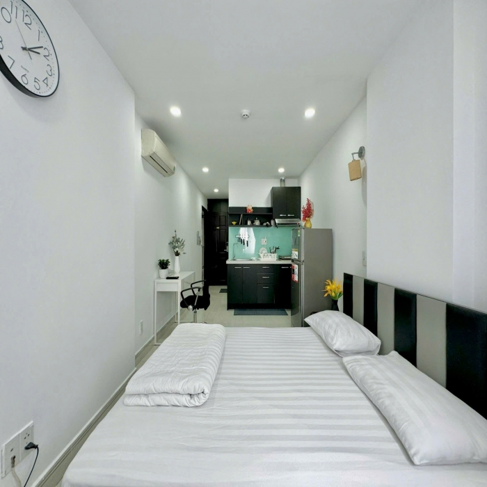 A NICE STUDIO, 9 MINS TO AIRPORT, TAN BINH DIST., HCMC - 2