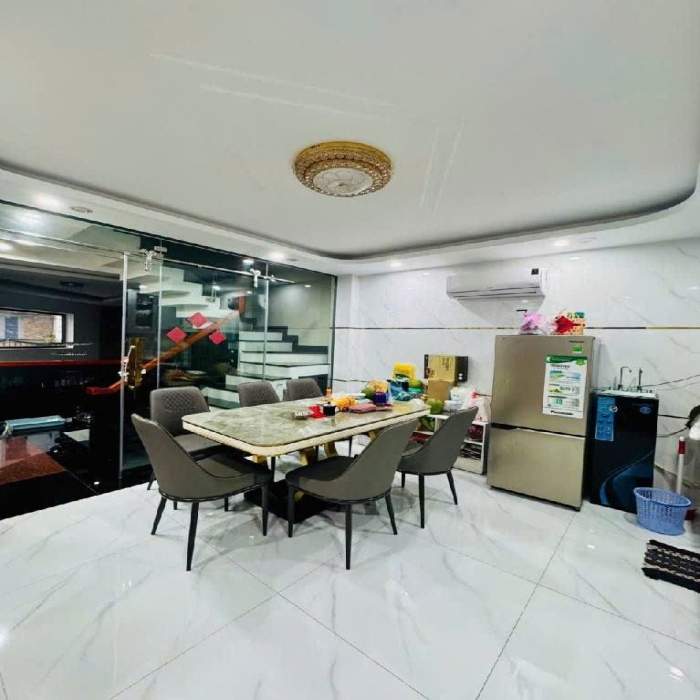 8.95-8.8 BILLION VND, 5-STORY STUNNER, EXPANDING LOT, TAN QUY, CAR ALLEY, 4.5x12m - 4
