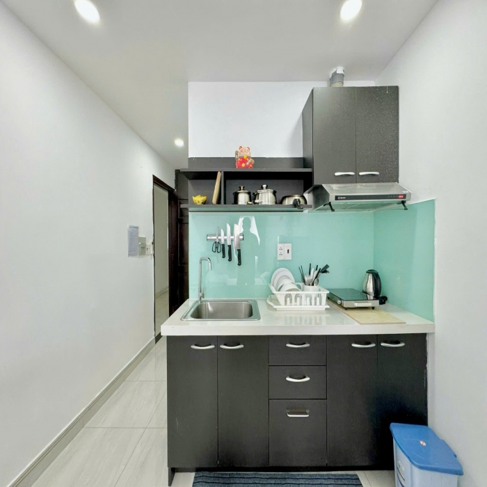 A NICE STUDIO, 9 MINS TO AIRPORT, TAN BINH DIST., HCMC - 7
